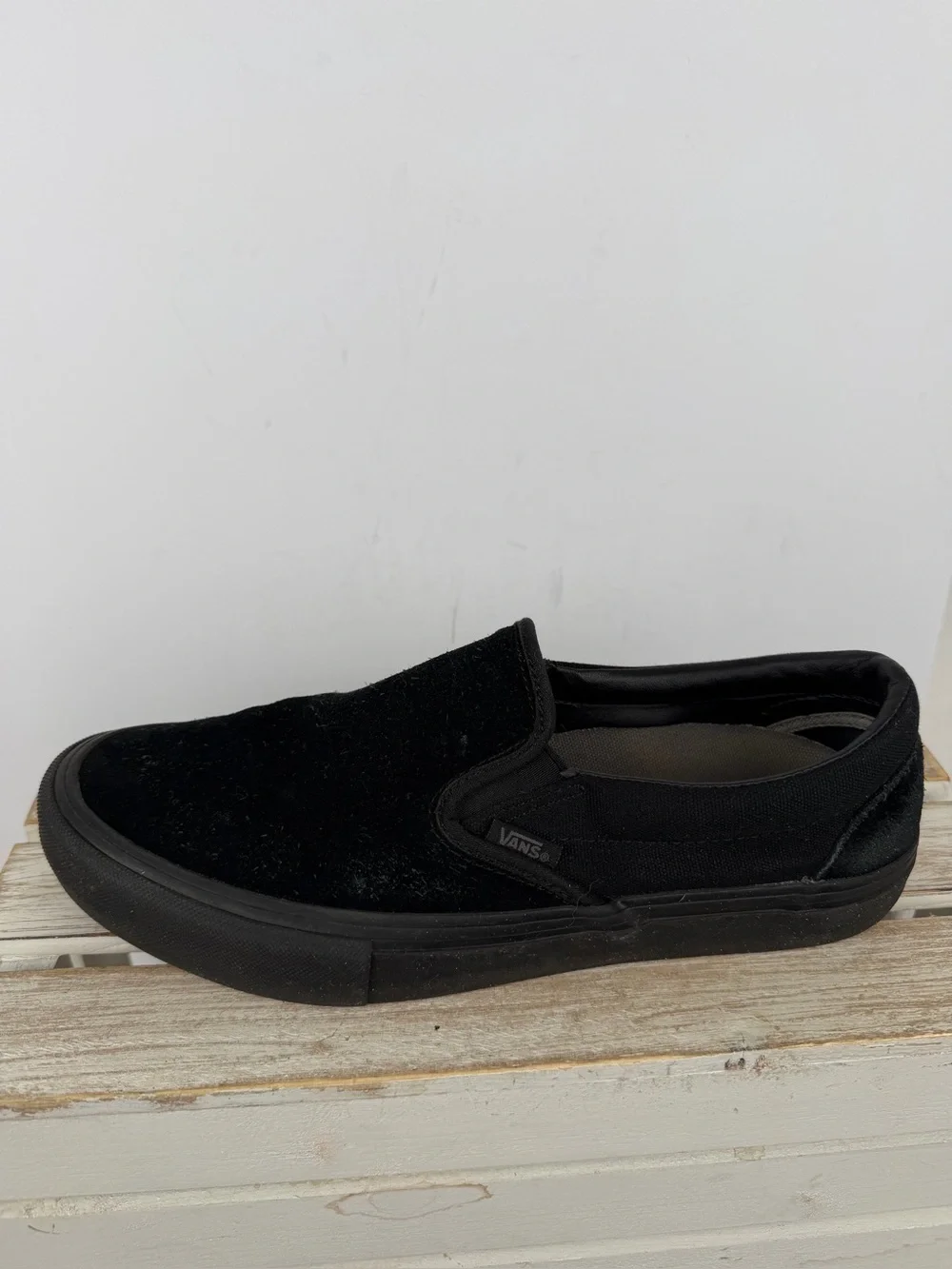 Vans Skate Slip-On shoes in a blackout colorway durable suede upper size 9.5